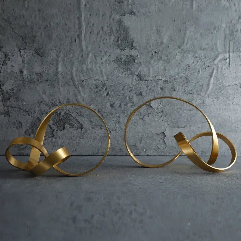 Golden Knots