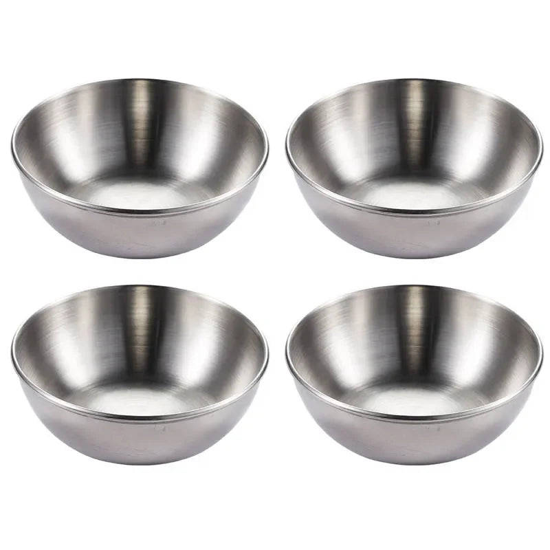 Plat de sauce dorée